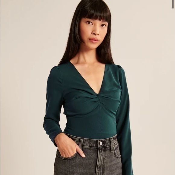 Abercrombie long sleeve twist blouse xxs NWT - Picture 1 of 6